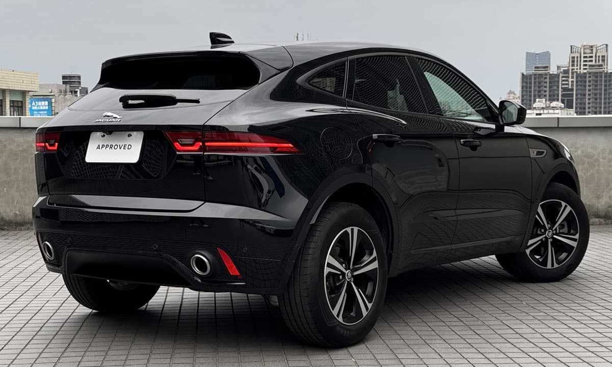 E-PACE P250 R-Dynamic S