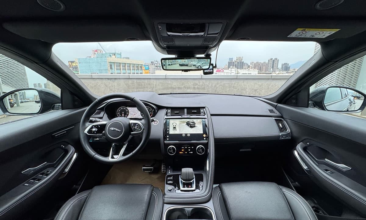 E-PACE P250 R-Dynamic S