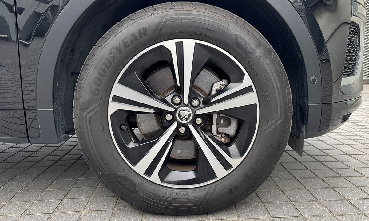 E-PACE P250 R-Dynamic S