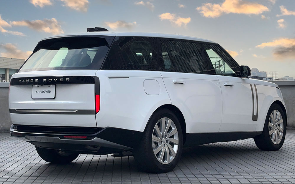 RANGE ROVER P400 HSE LWB