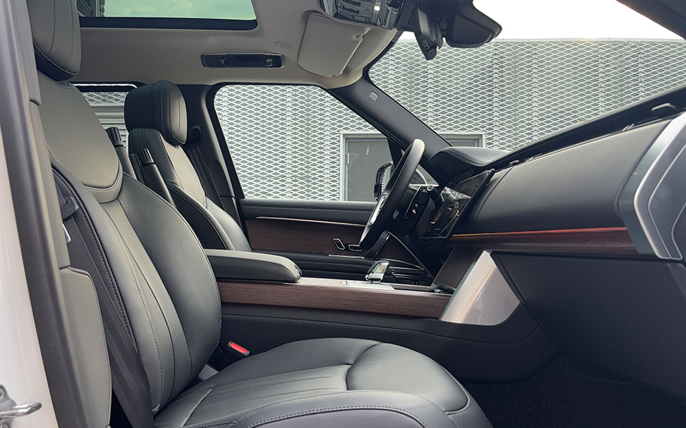 RANGE ROVER P400 HSE LWB