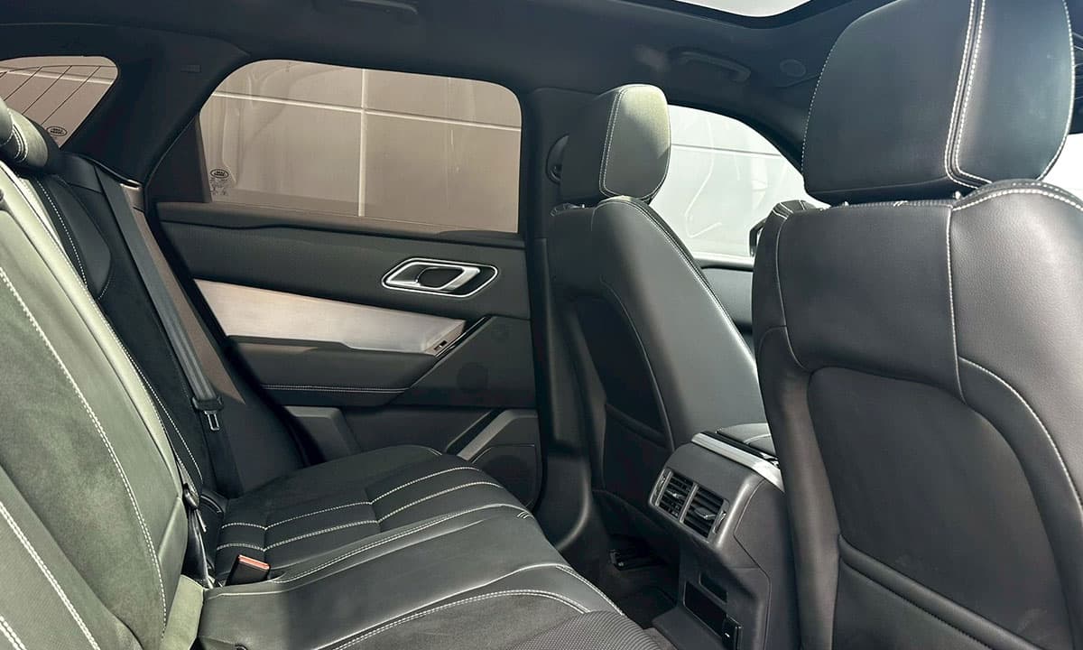 RANGE ROVER VELAR P250 R-DYNAMIC SE