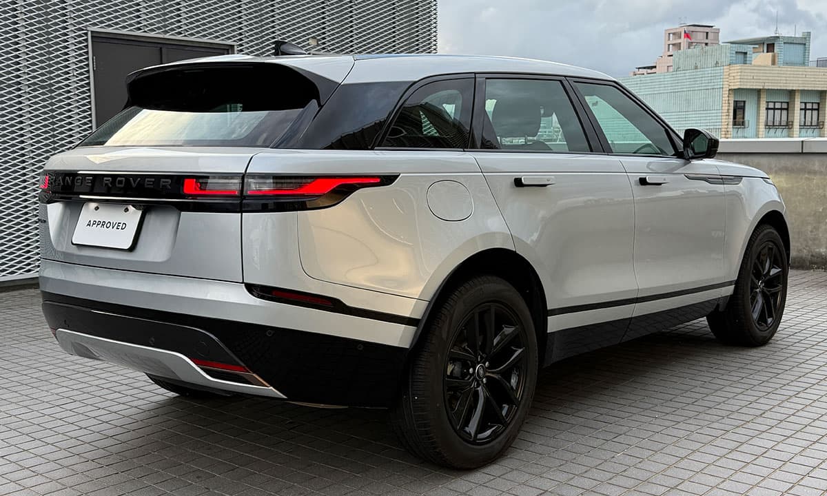 RANGE ROVER VELAR P250 DYNAMIC SE