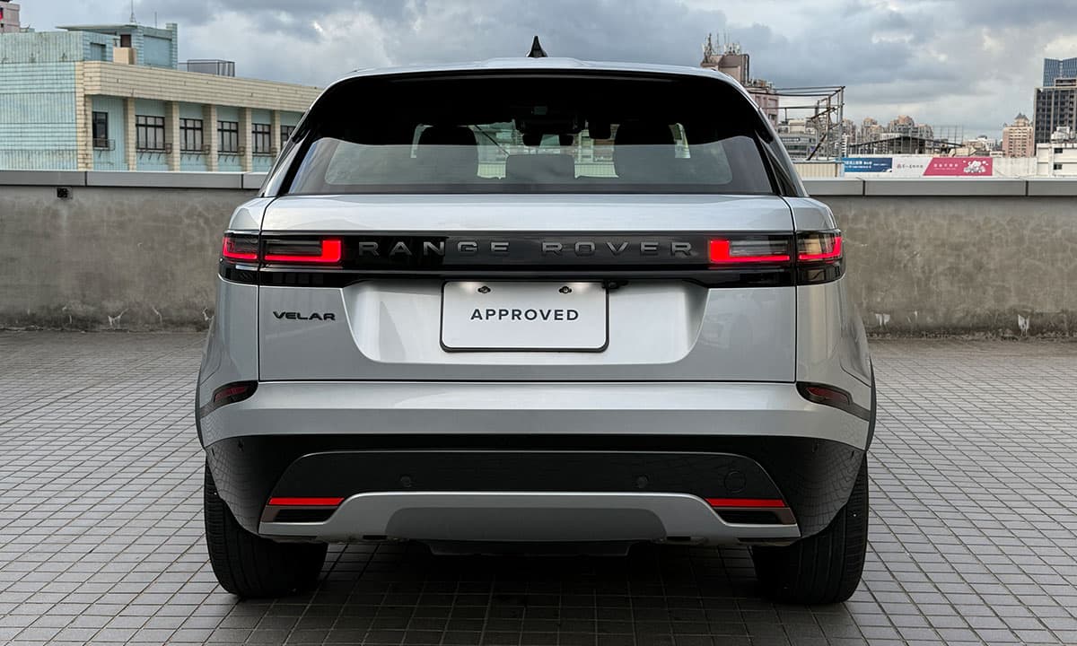 RANGE ROVER VELAR P250 DYNAMIC SE