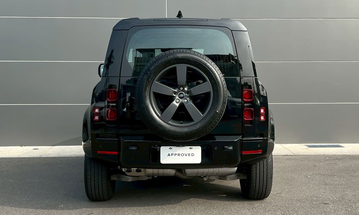 DEFENDER 90 D300 X-DYNAMIC HSE