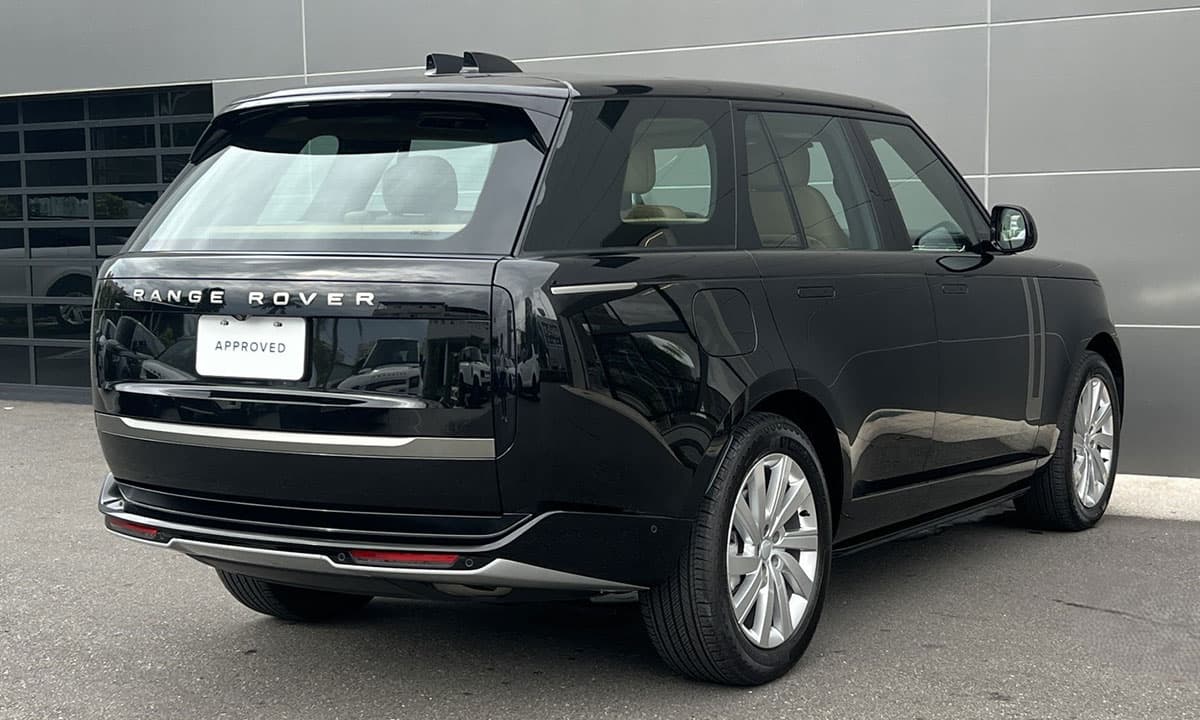 RANGE ROVER P400 SE SWB