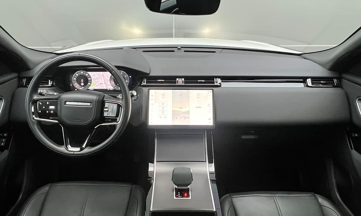 RANGE ROVER VELAR P250 DYNAMIC SE