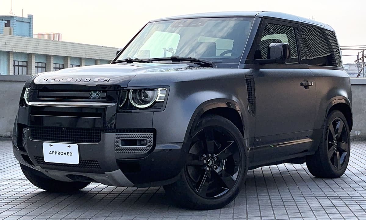 DEFENDER 90 V8 Carpathian Edition