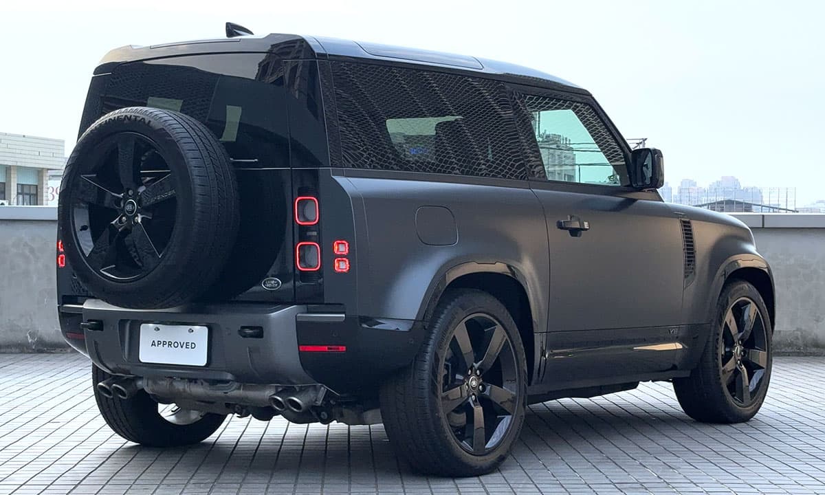 DEFENDER 90 V8 Carpathian Edition