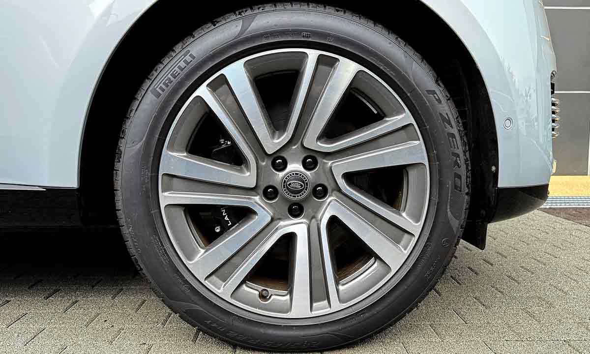 RANGE ROVER SV P615 LWB