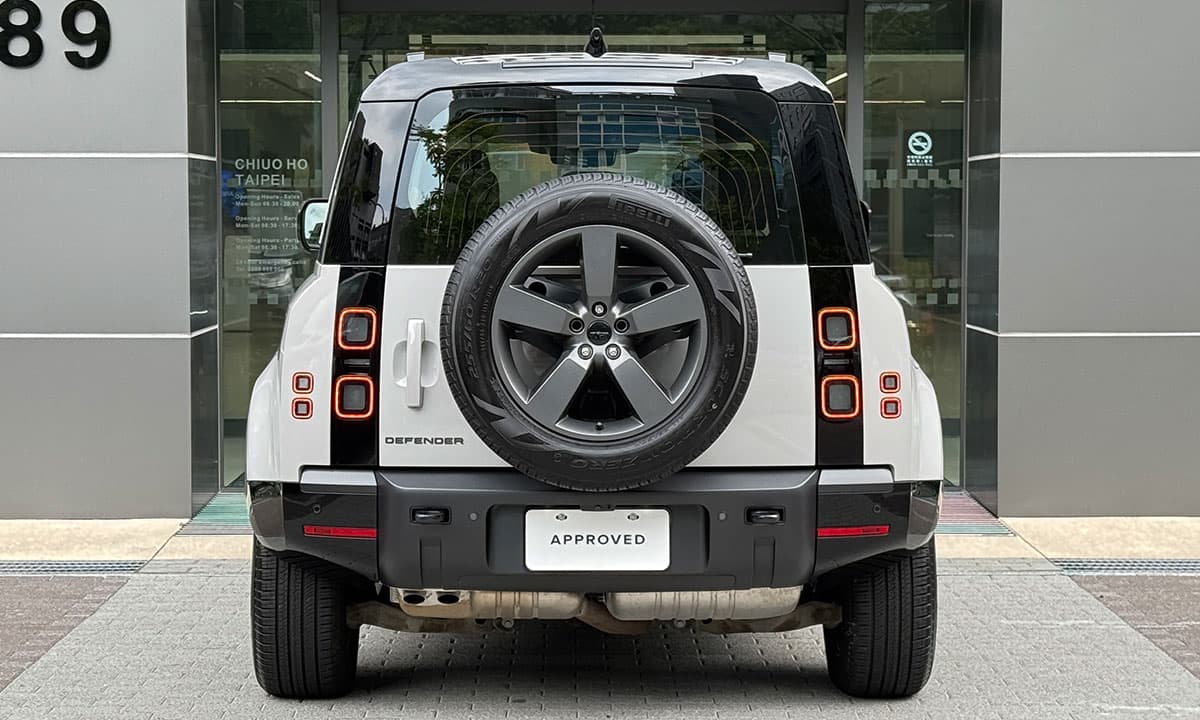 DEFENDER 110 D350 X-DYNAMIC HSE