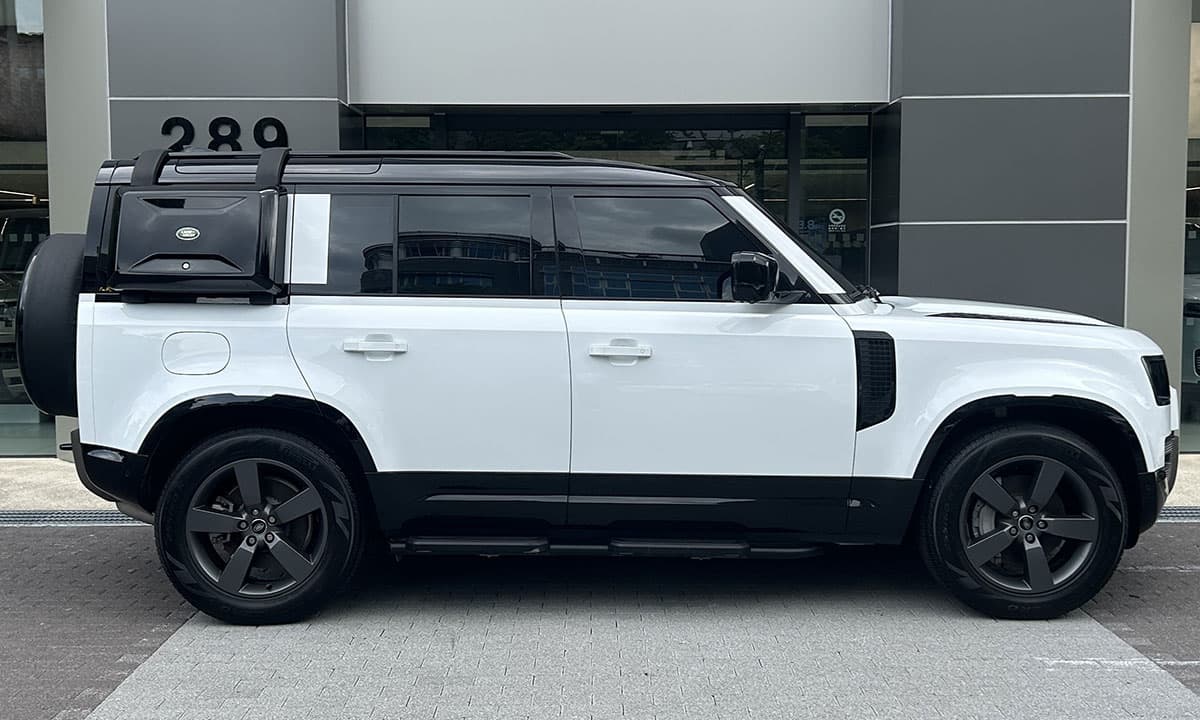 DEFENDER 110 D300 X-DYNAMIC HSE